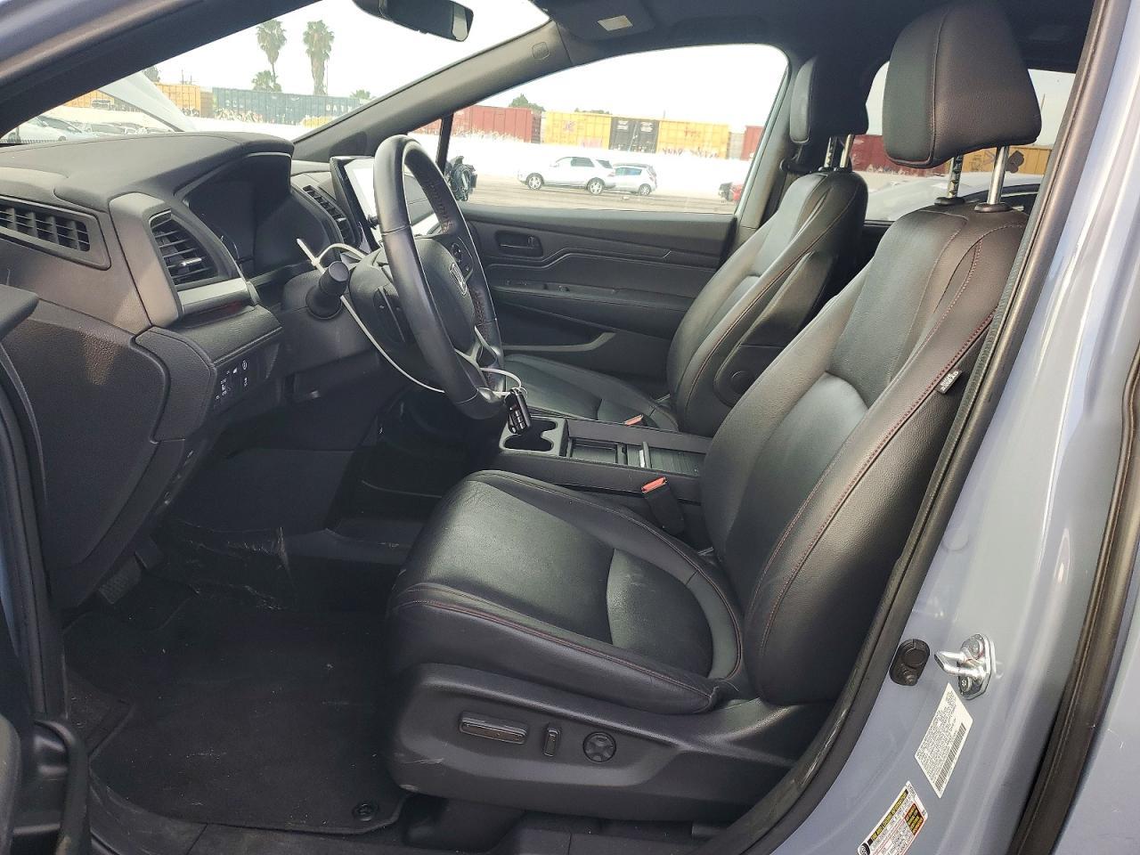2023 Honda Odyssey Sport-L - Image 7