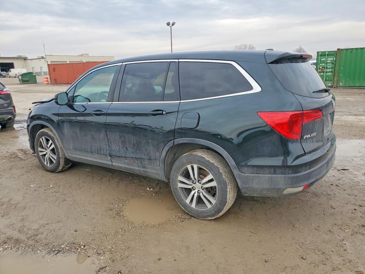 2018 Honda Pilot Ex - Image 2