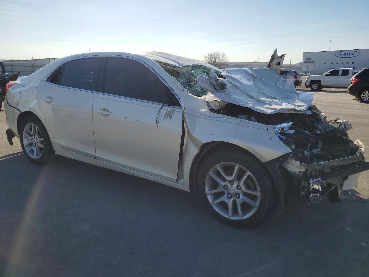 2013 Chevrolet Malibu 2Lt - Image 4