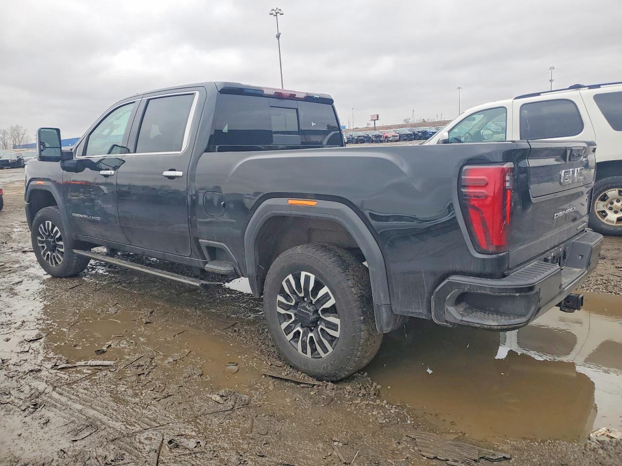 2025 GMC Sierra K2500 Denali Ultimate - Фото 2