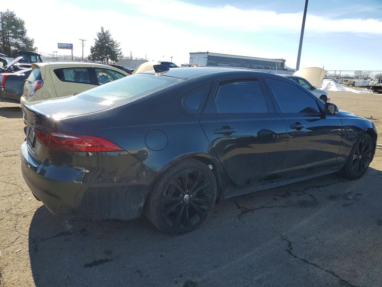 2024 Jaguar Xf R-Dynamic Se - Фото 3