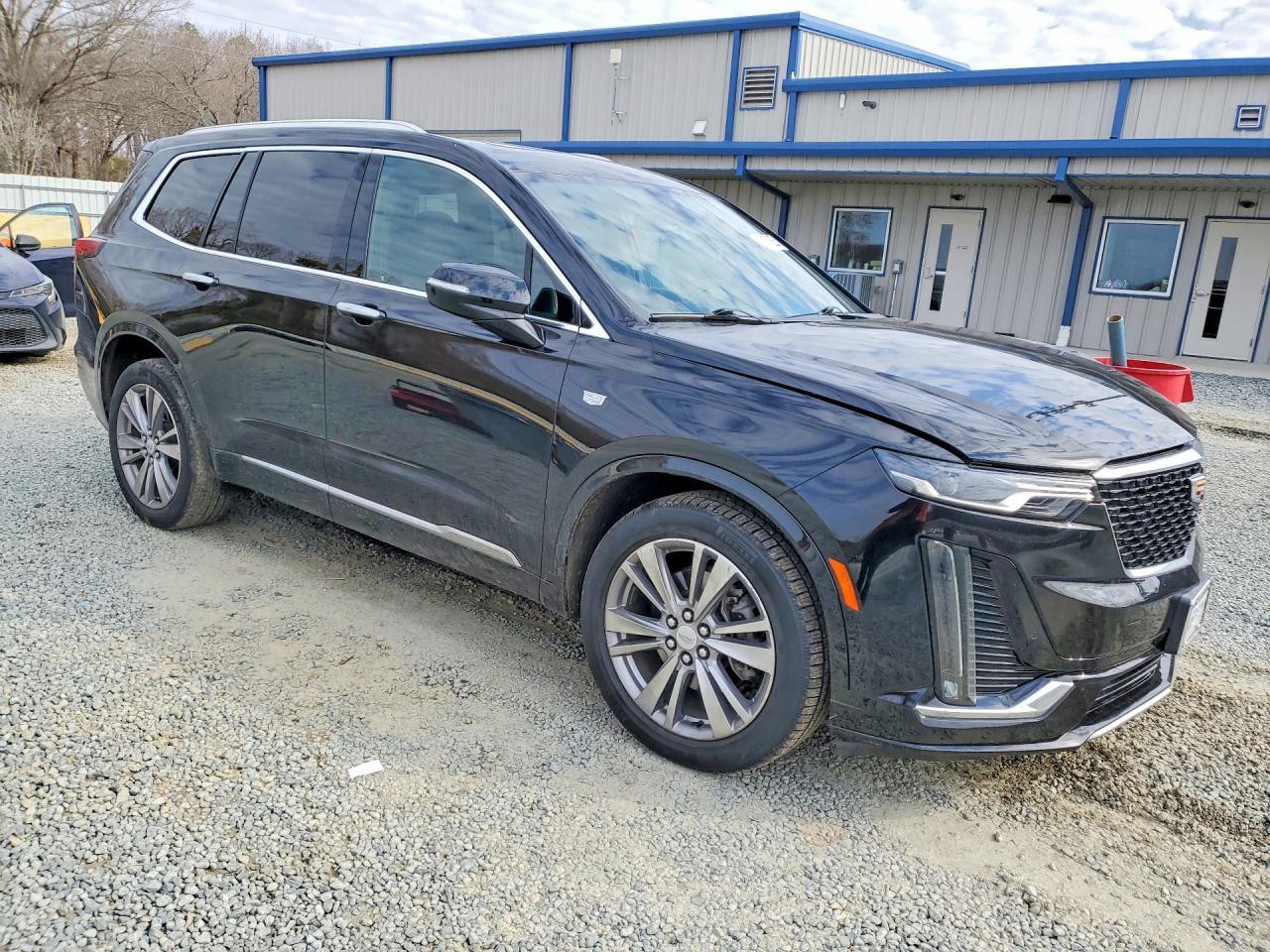 2023 Cadillac Xt6 Premium Luxury - Image 4