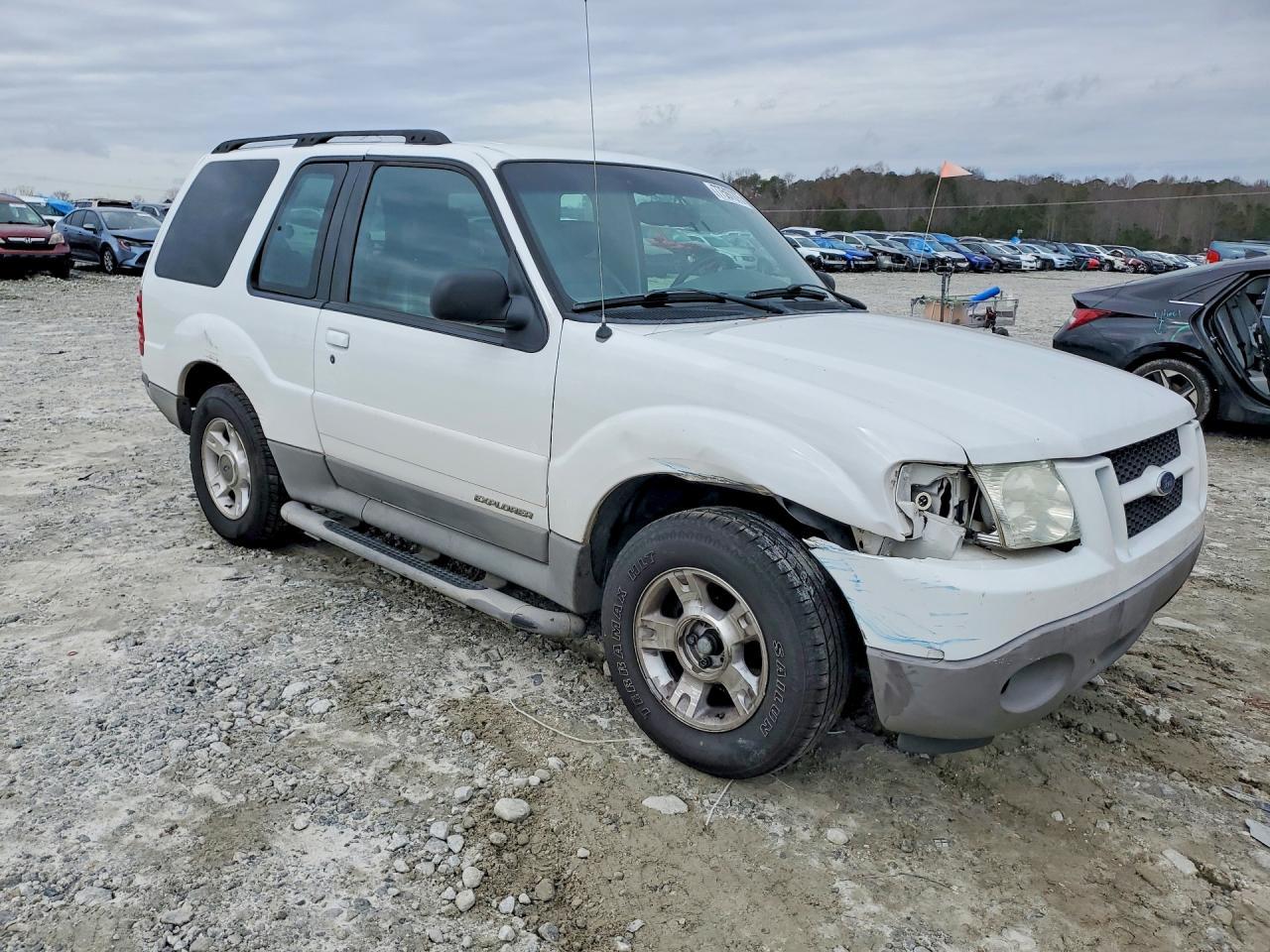 2002 Ford Explorer Sport - Фото 4