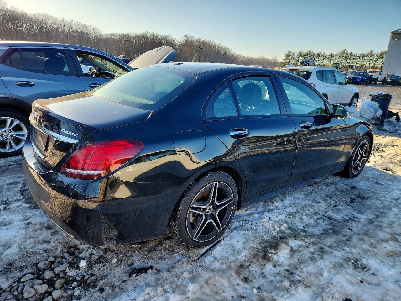 2019 Mercedes-Benz C 300 4Matic - Фото 3