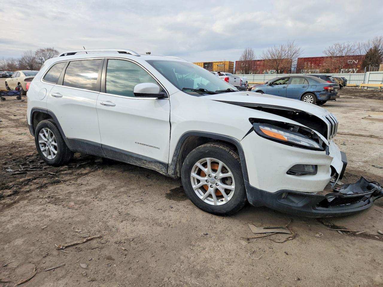 2015 Jeep Cherokee Latitude - Фото 4