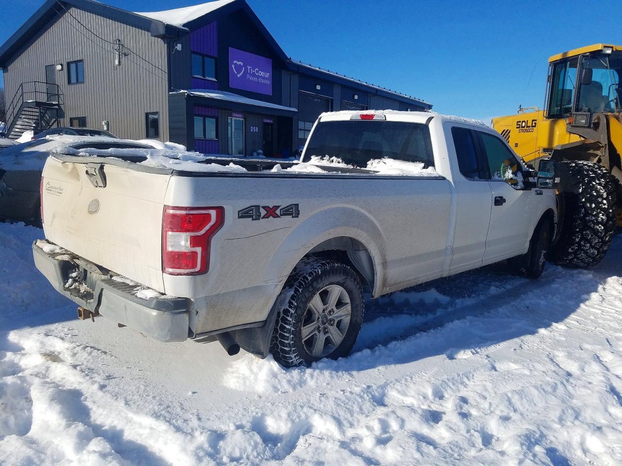 2020 Ford F150 Super Cab - Фото 3