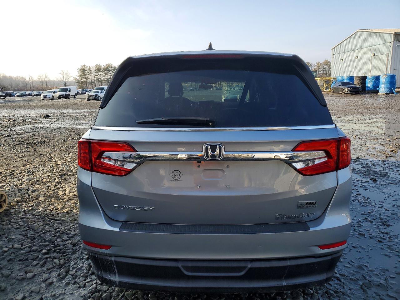 2018 Honda Odyssey Ex - Image 6
