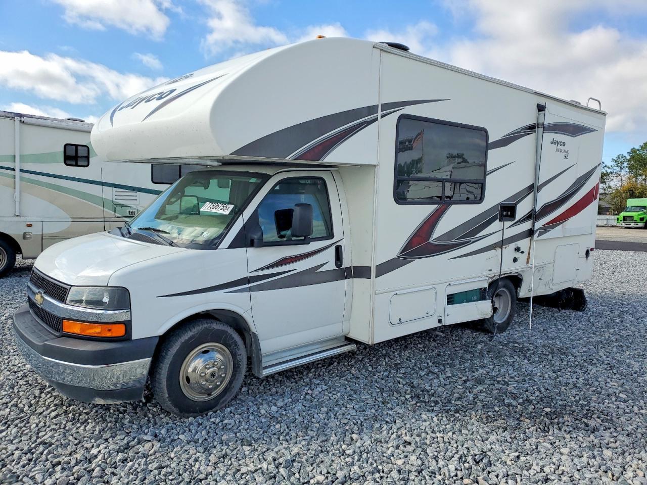 2017 Chevrolet Express Rv - Фото 2