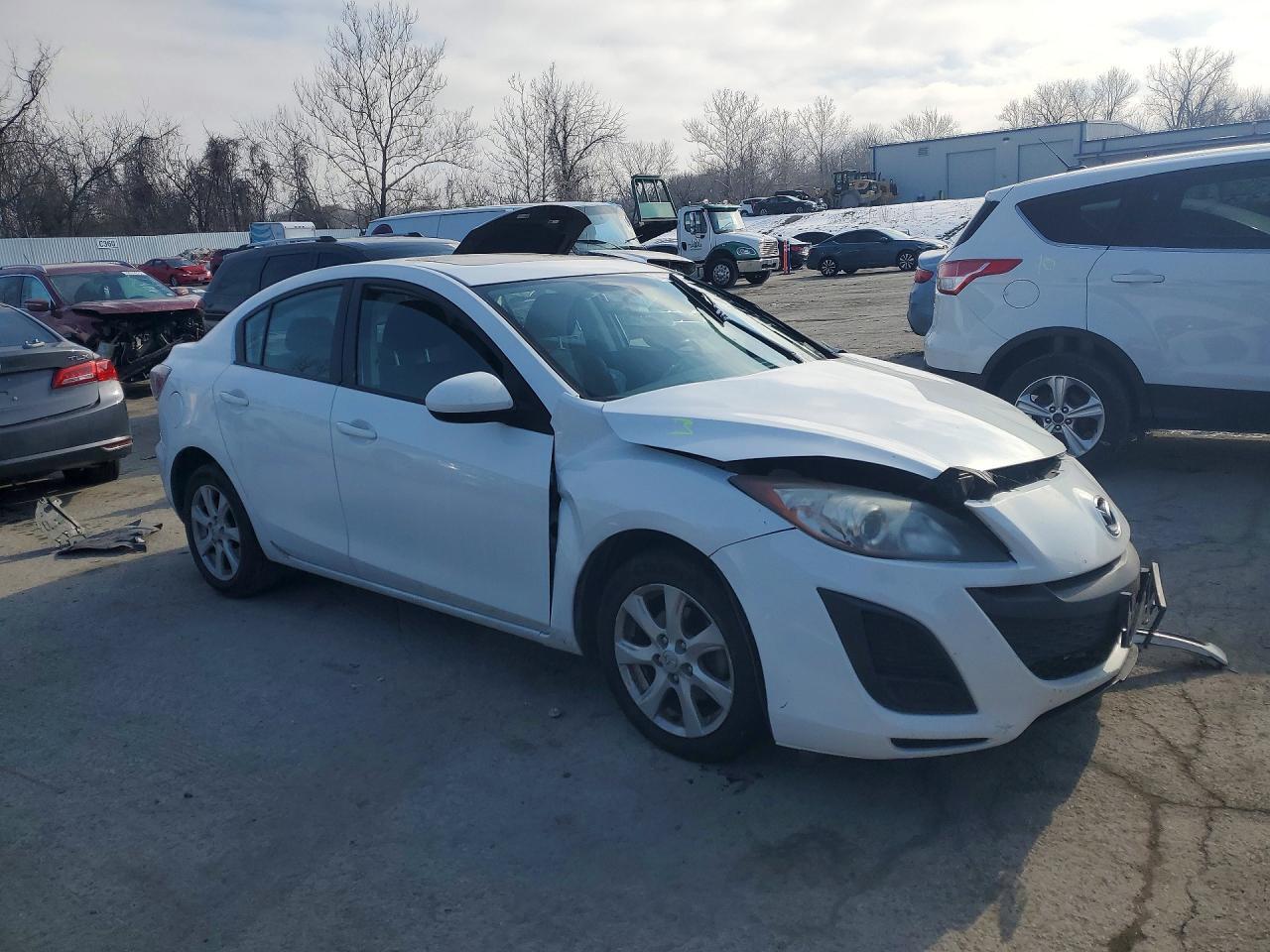 2010 Mazda 3 I - Image 4