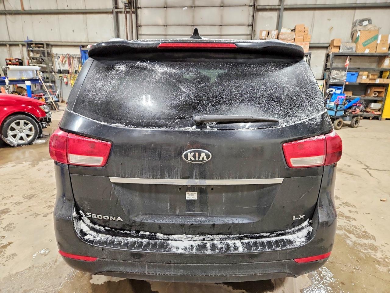 2018 Kia Sedona Lx - Image 6
