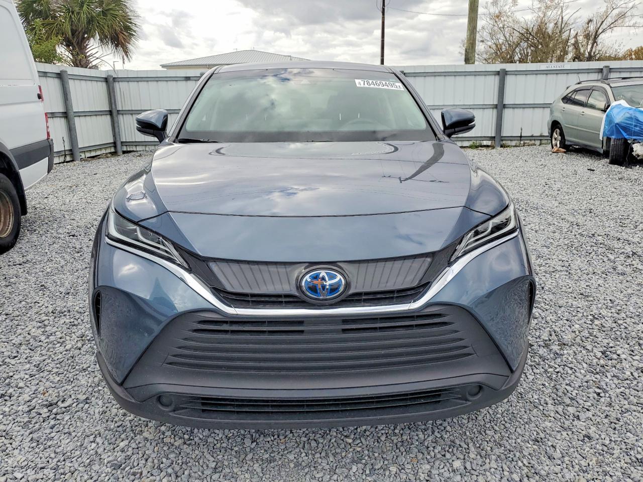 2024 Toyota Venza Le - Image 5