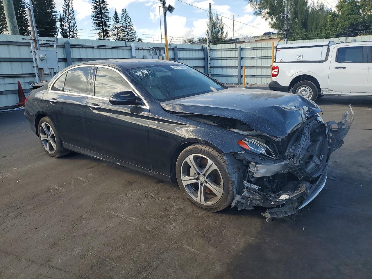 2017 Mercedes-Benz E 300 - Image 4