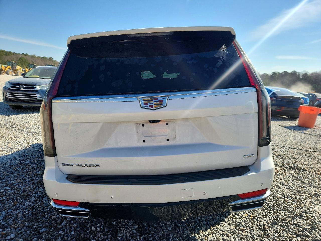 2021 Cadillac Escalade Premium Luxury - Image 6