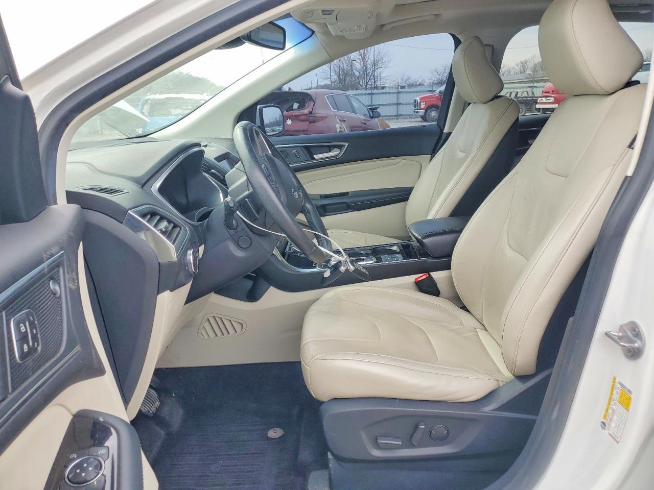2020 Ford Edge Titanium - Фото 7