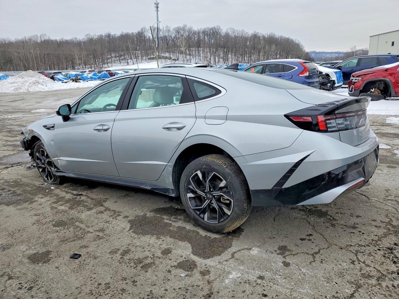 2025 Hyundai Sonata Sel - Image 2