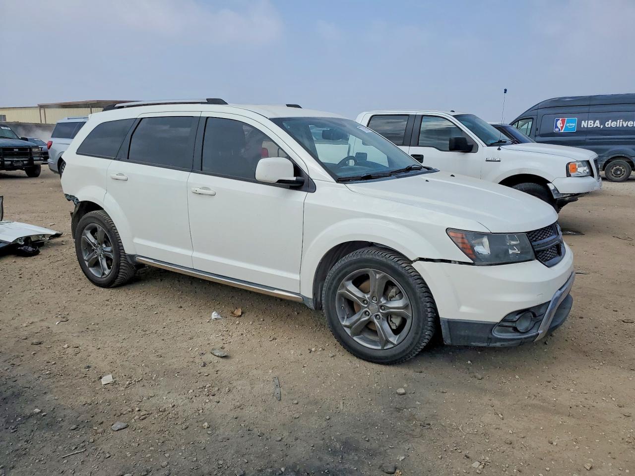 2016 Dodge Journey Crossroad - Image 4