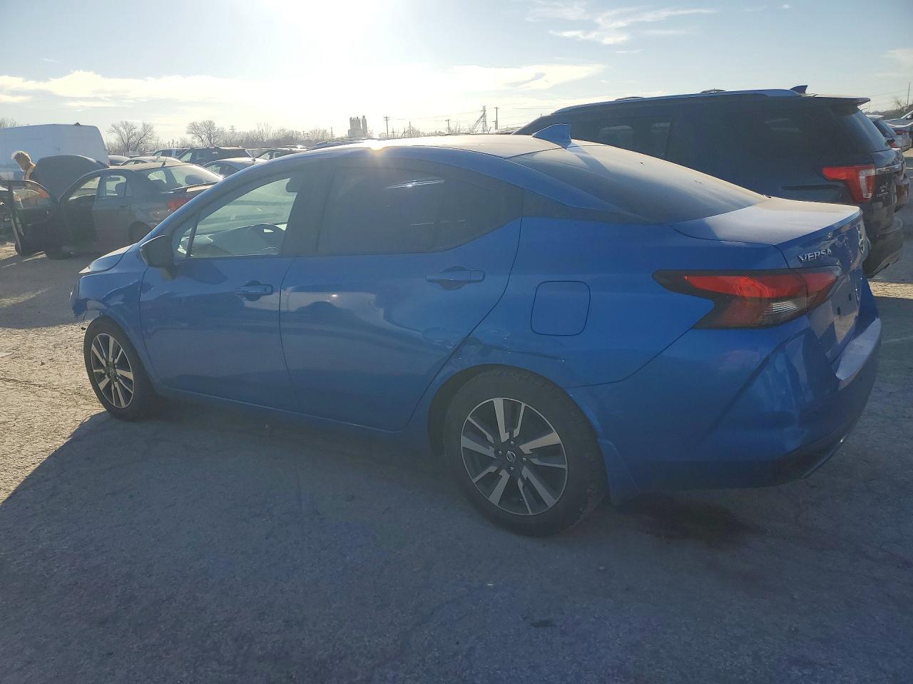 2020 Nissan Versa Sv - Фото 2