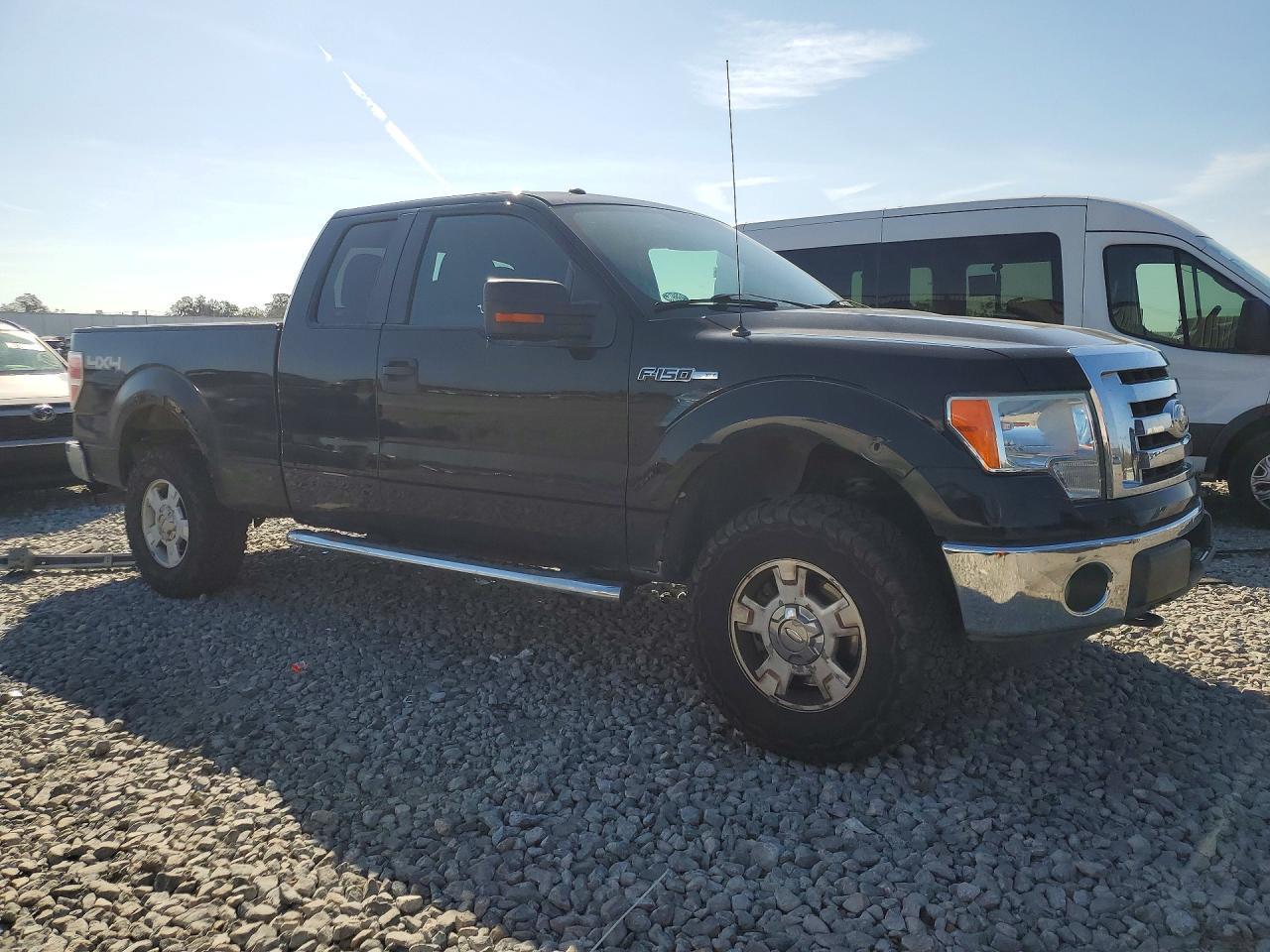 2011 Ford F150 Super Cab - Image 4