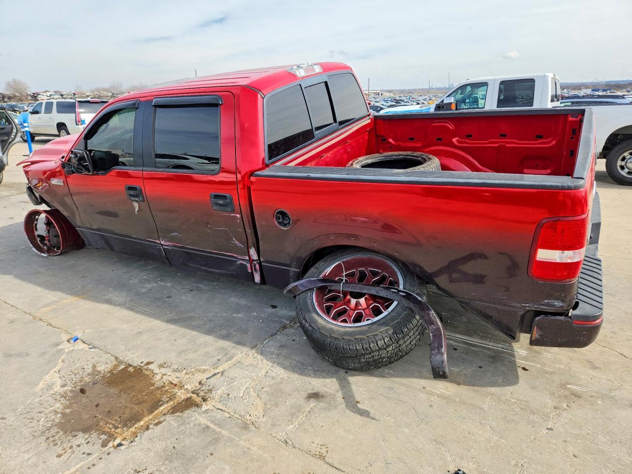 2006 Ford F150 Supercrew - Image 2