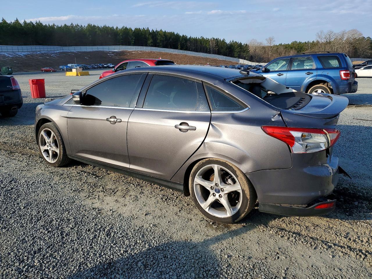 2012 Ford Focus Titanium - Фото 2