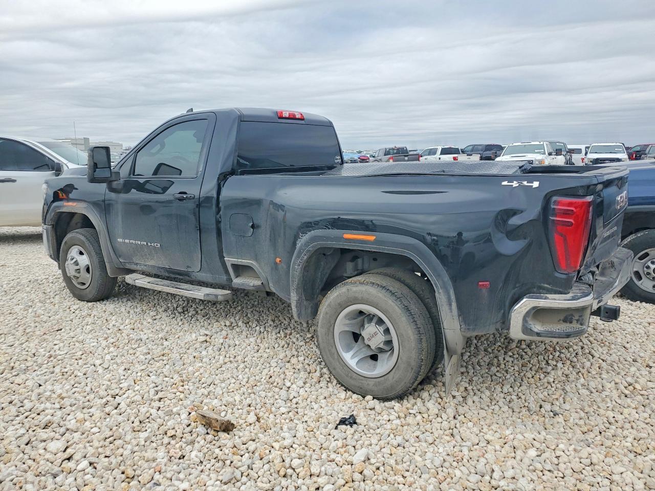 2024 GMC Sierra K3500 Sle - Image 2