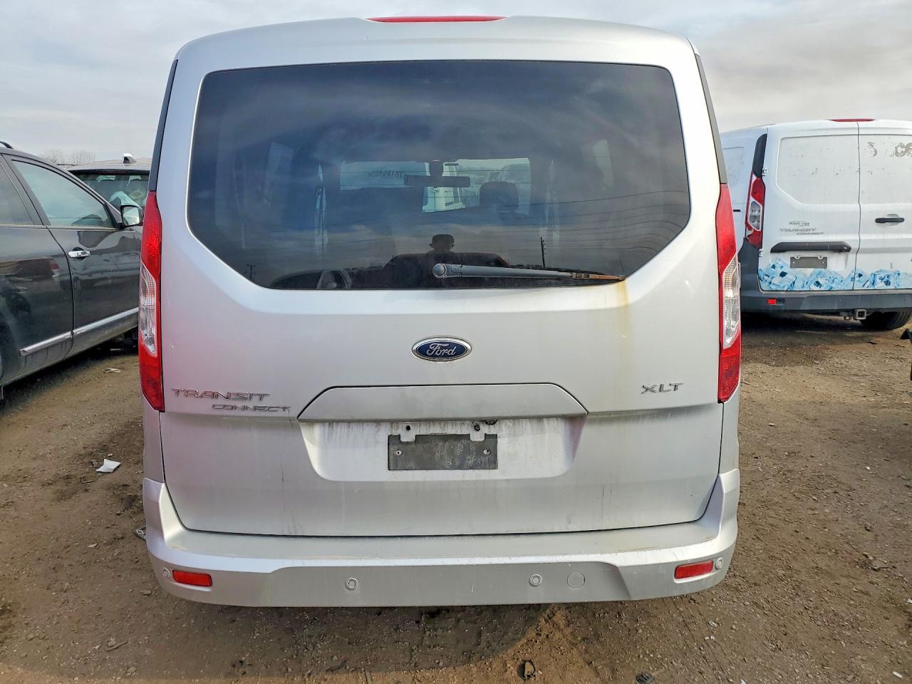 2015 Ford Transit Connect Xlt - Фото 6