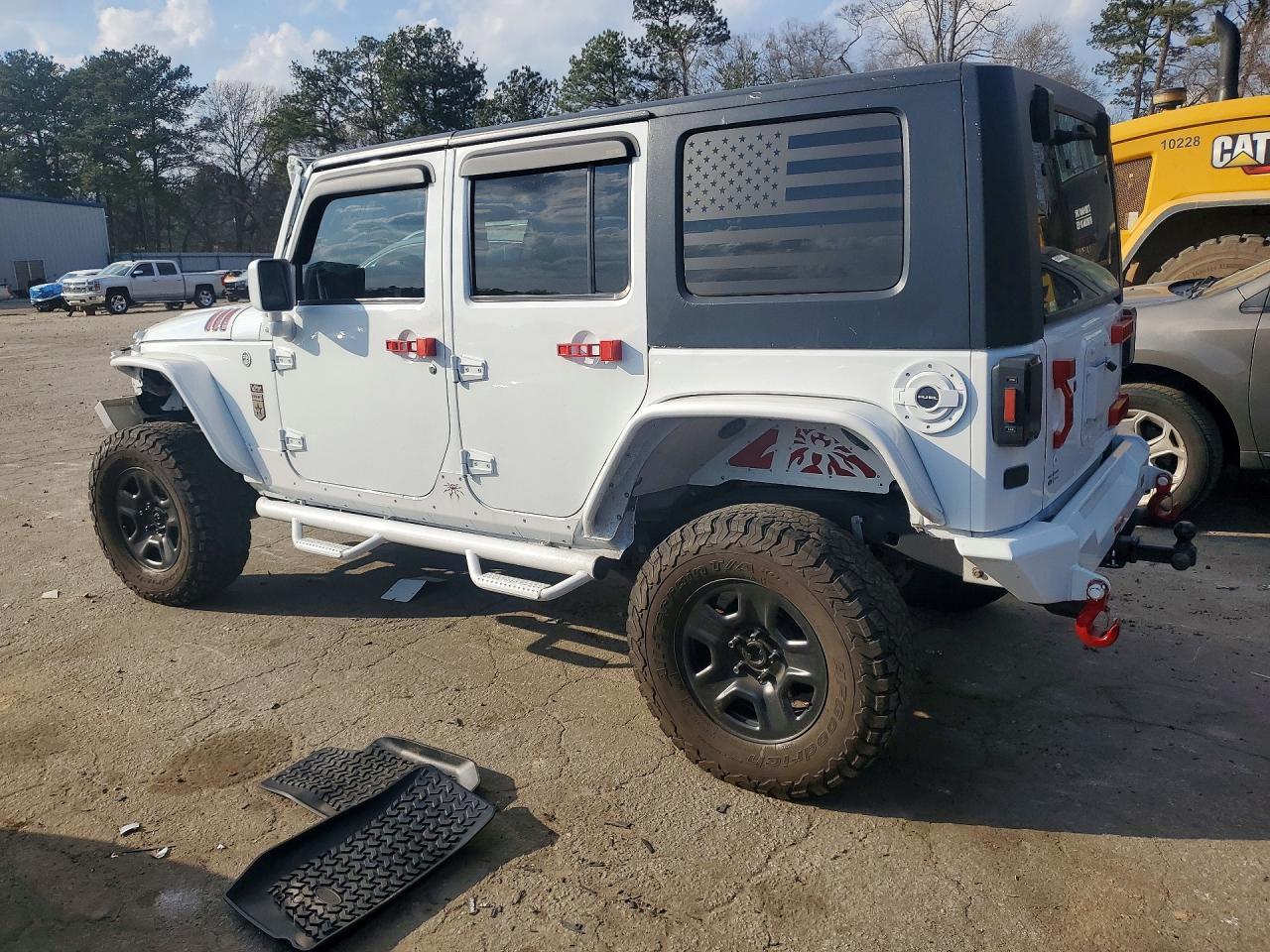 2016 Jeep Wrangler Unlimited Sahara - Фото 2