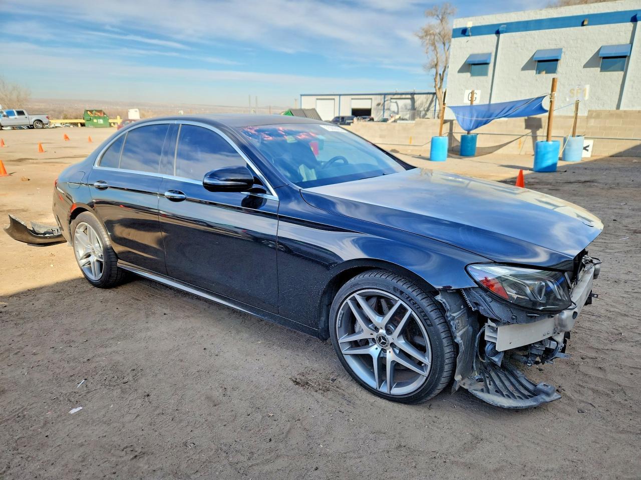 2018 Mercedes-Benz E 300 - Фото 4