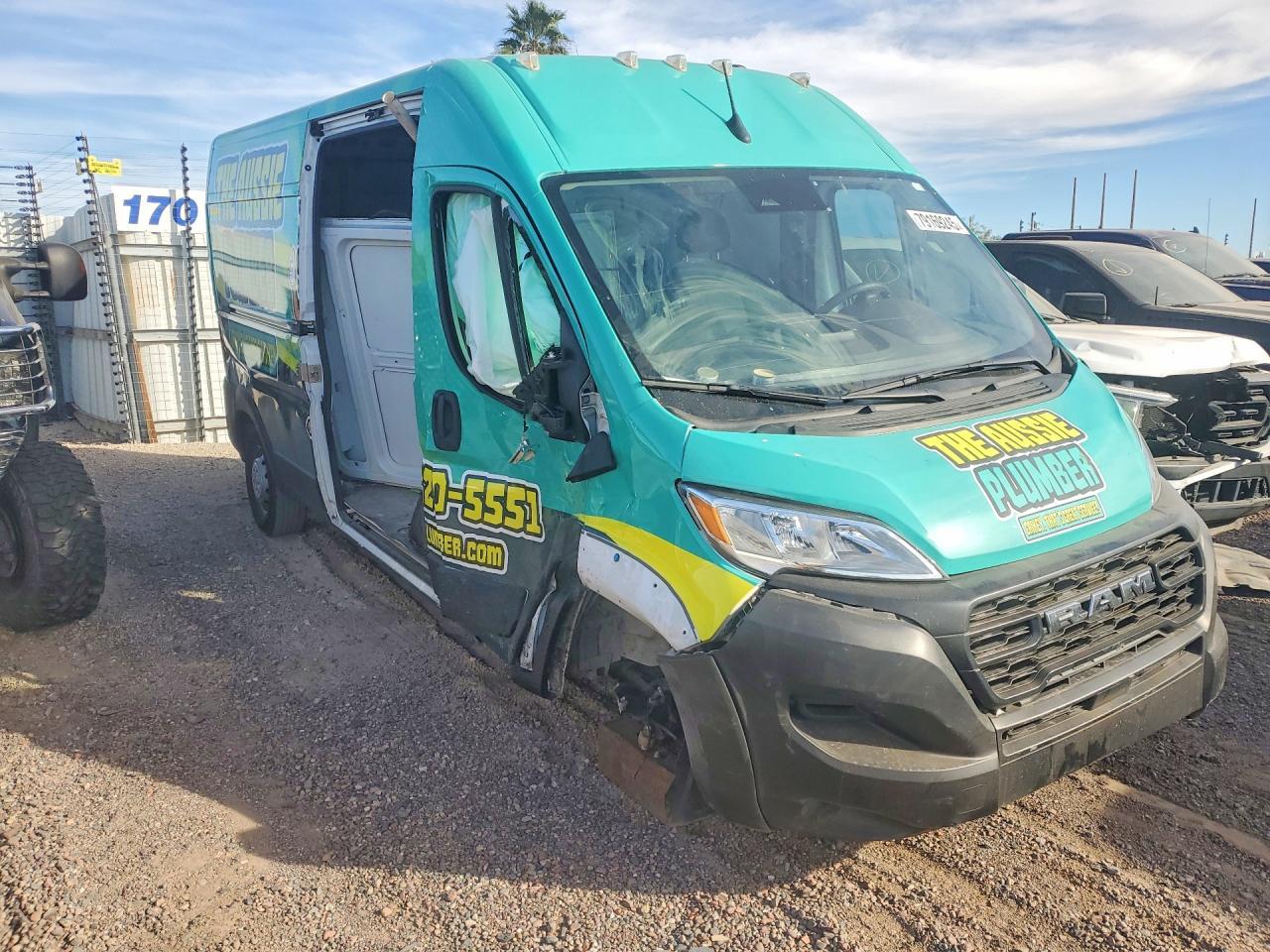 2023 Ram Promaster 2500 Utility / Service Van - Image 4