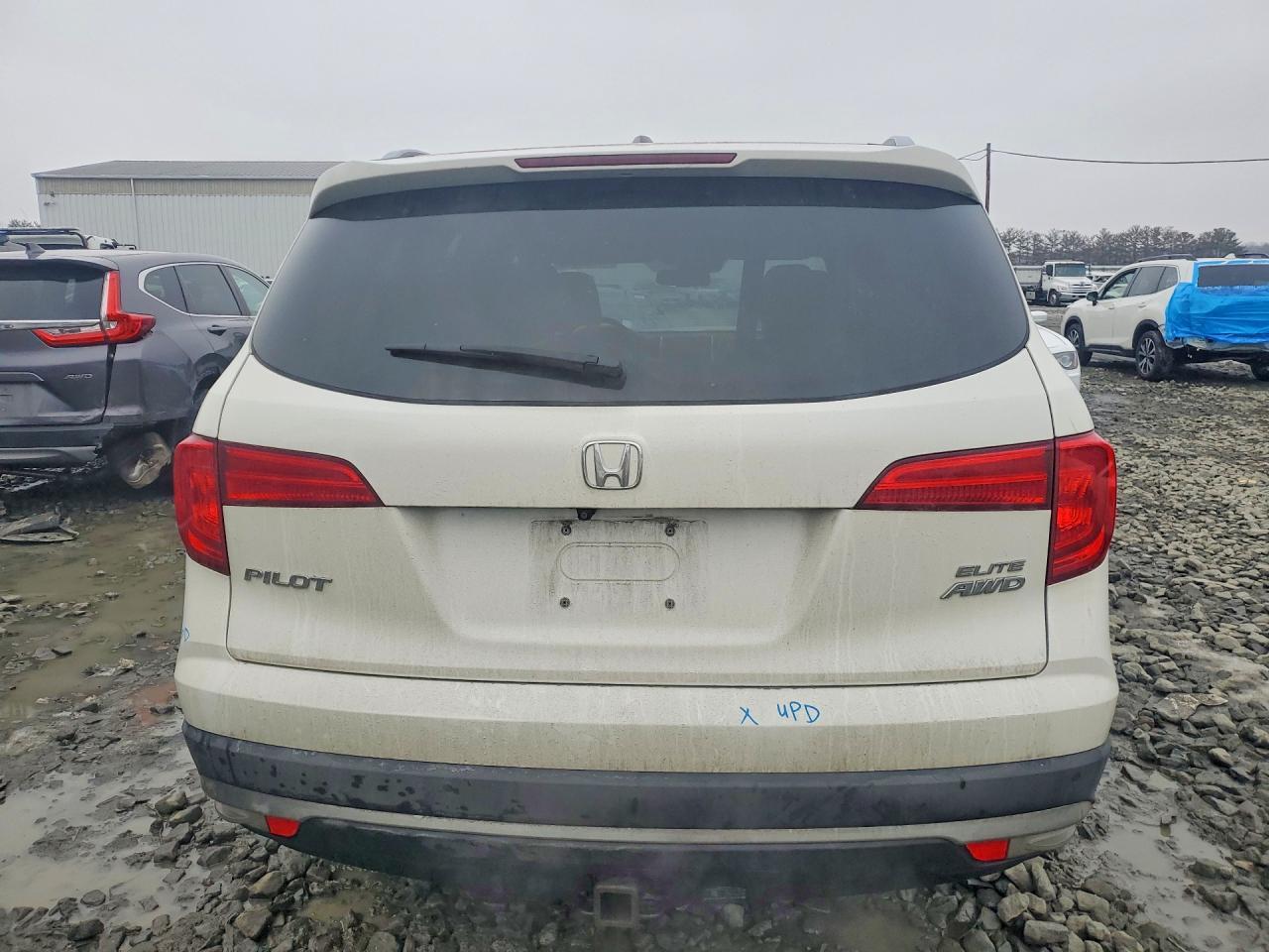 2018 Honda Pilot Elite - Image 6