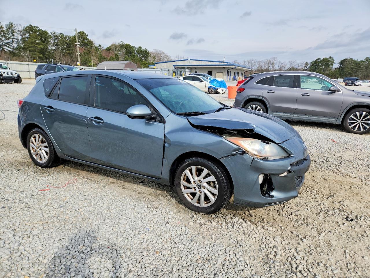 2013 Mazda 3 I - Image 4