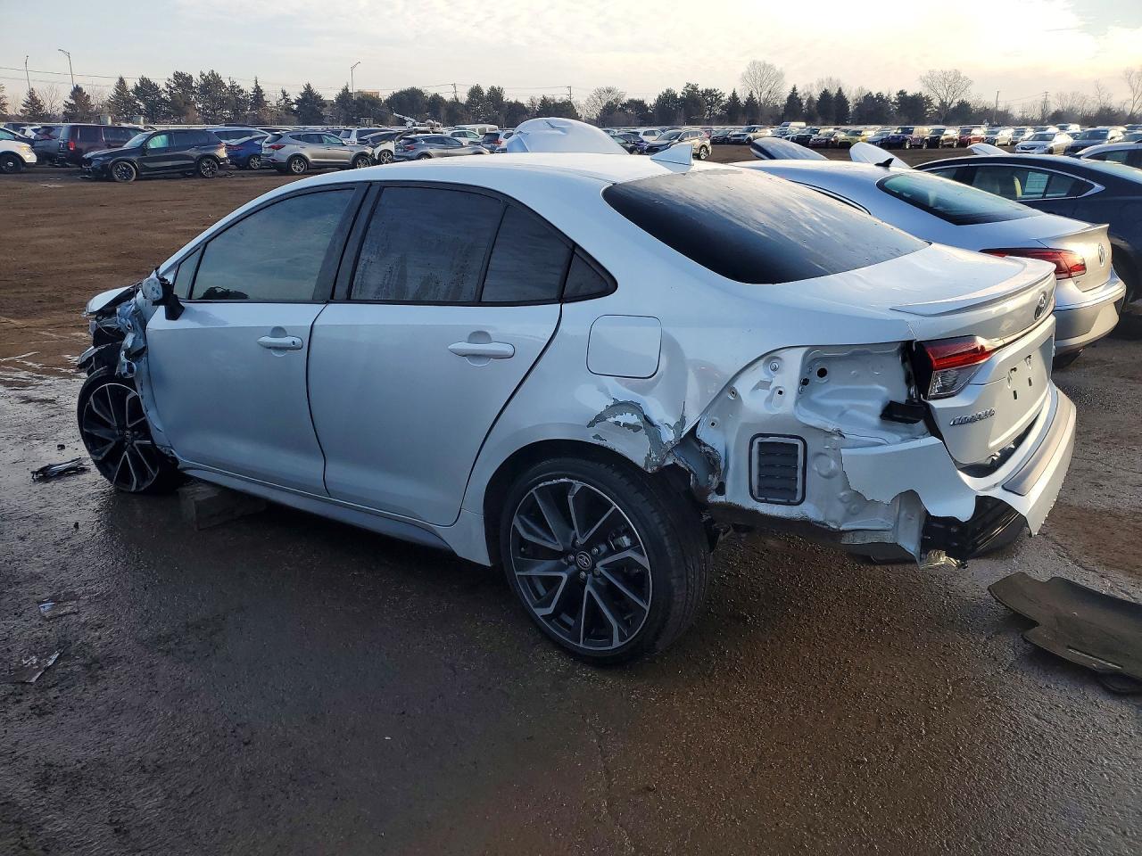 2022 Toyota Corolla Se - Фото 2