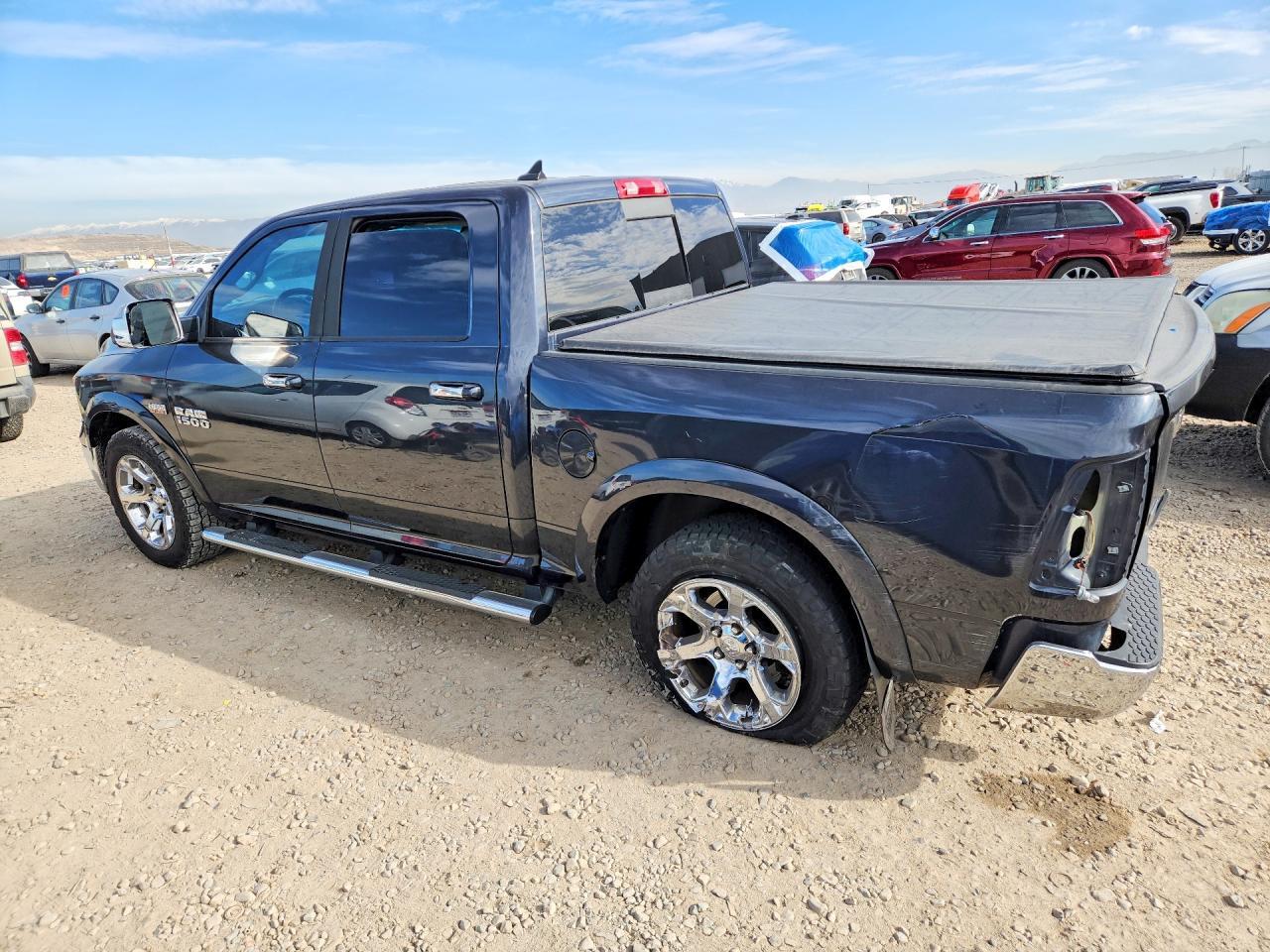 2015 Ram 1500 Laramie - Фото 2