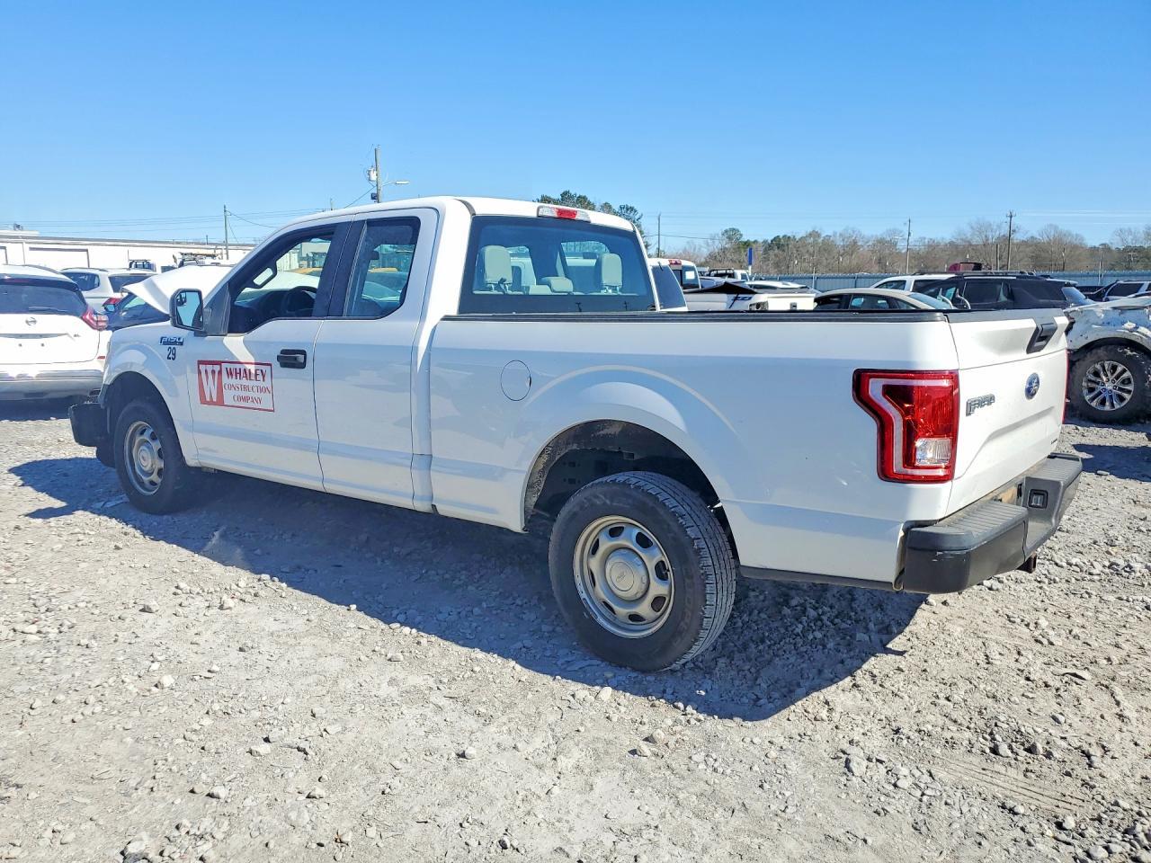 2016 Ford F150 Super Cab - Фото 2