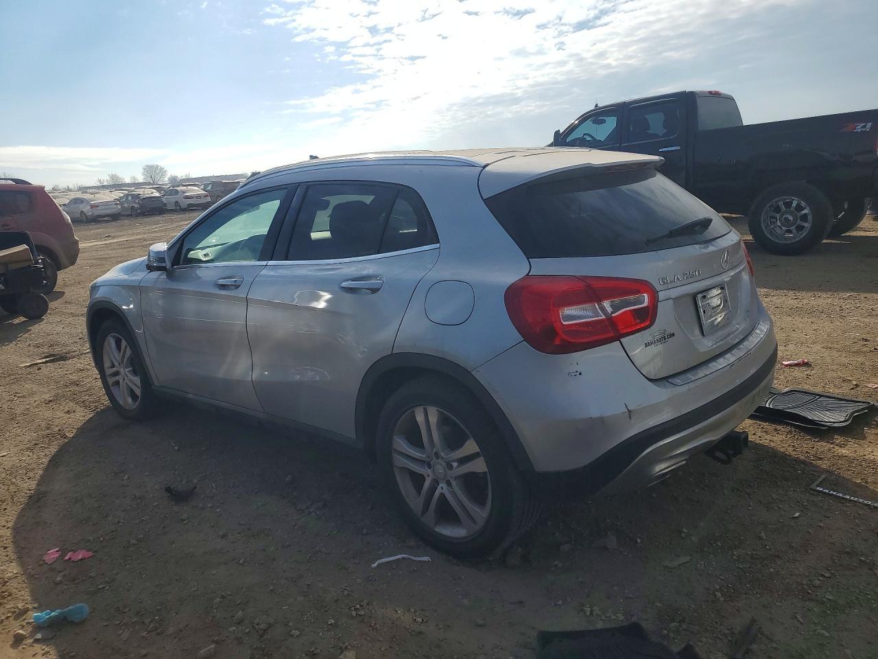 2016 Mercedes-Benz Gla 250 - Image 2