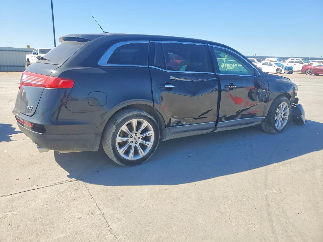 2015 Lincoln Mkt - Фото 3