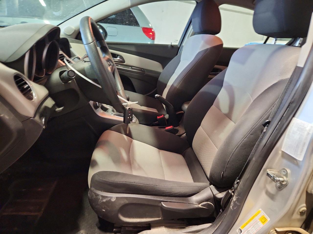 2015 Chevrolet Cruze Ls - Фото 7