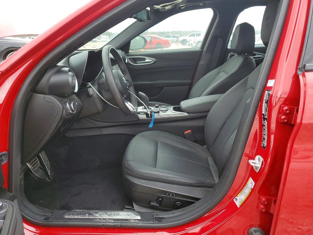 2024 Alfa Romeo Giulia Ti - Фото 7