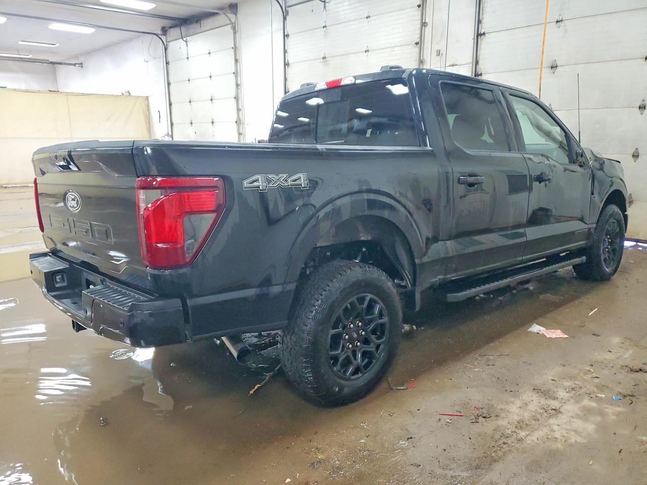 2025 Ford F150 Xlt - Фото 3