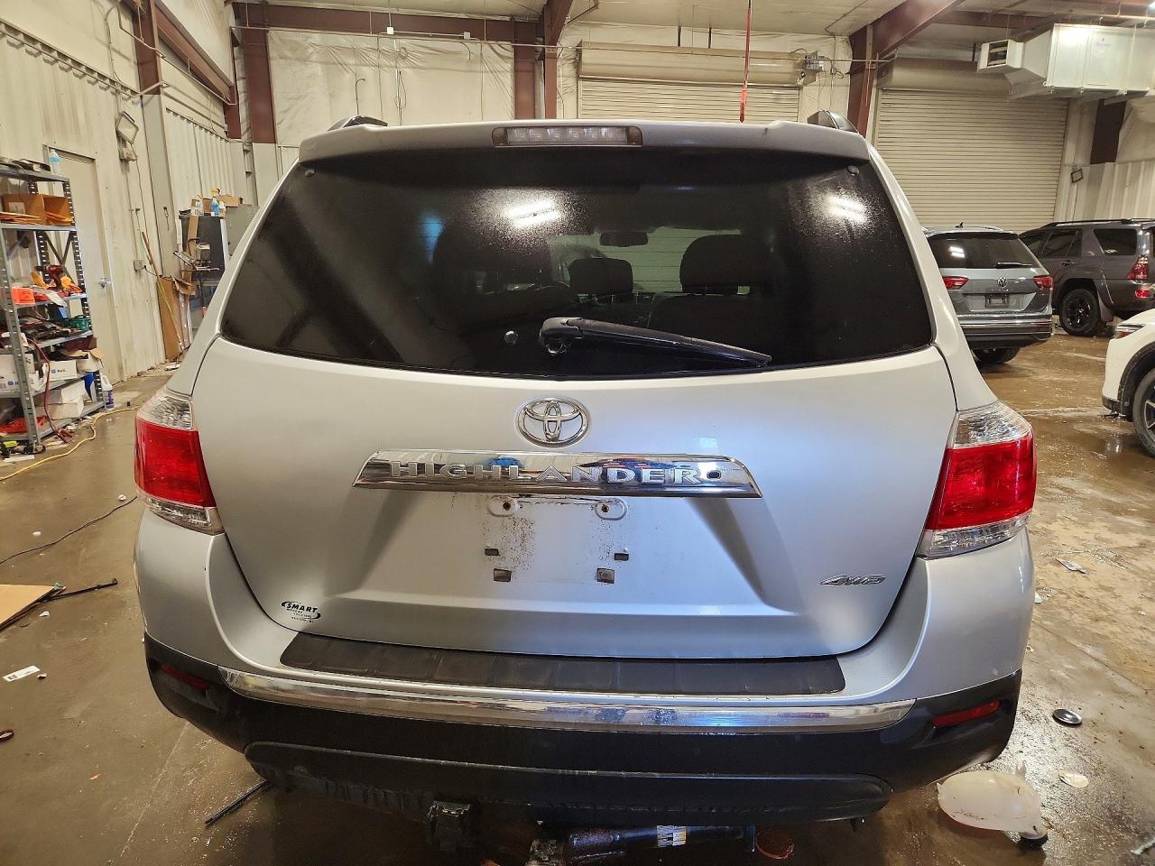 2011 Toyota Highlander Limited - Фото 6