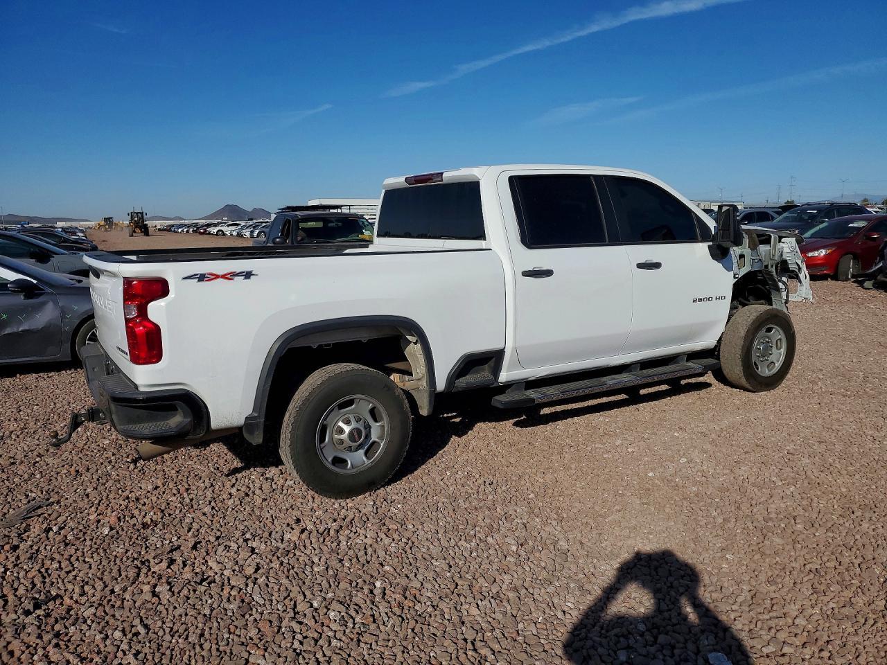 2024 Chevrolet Silverado K2500 Custom - Фото 3