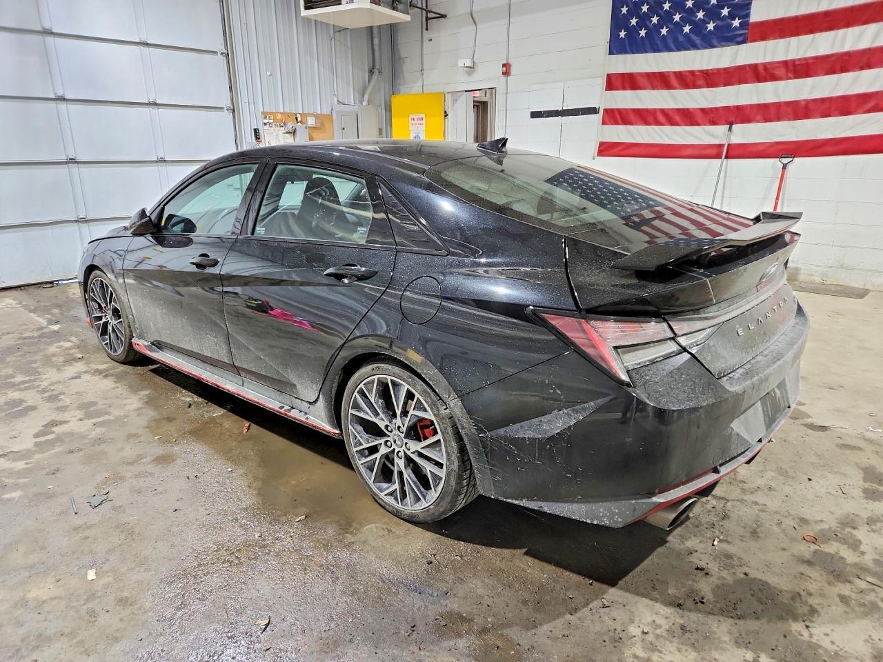 2023 Hyundai Elantra N - Фото 2