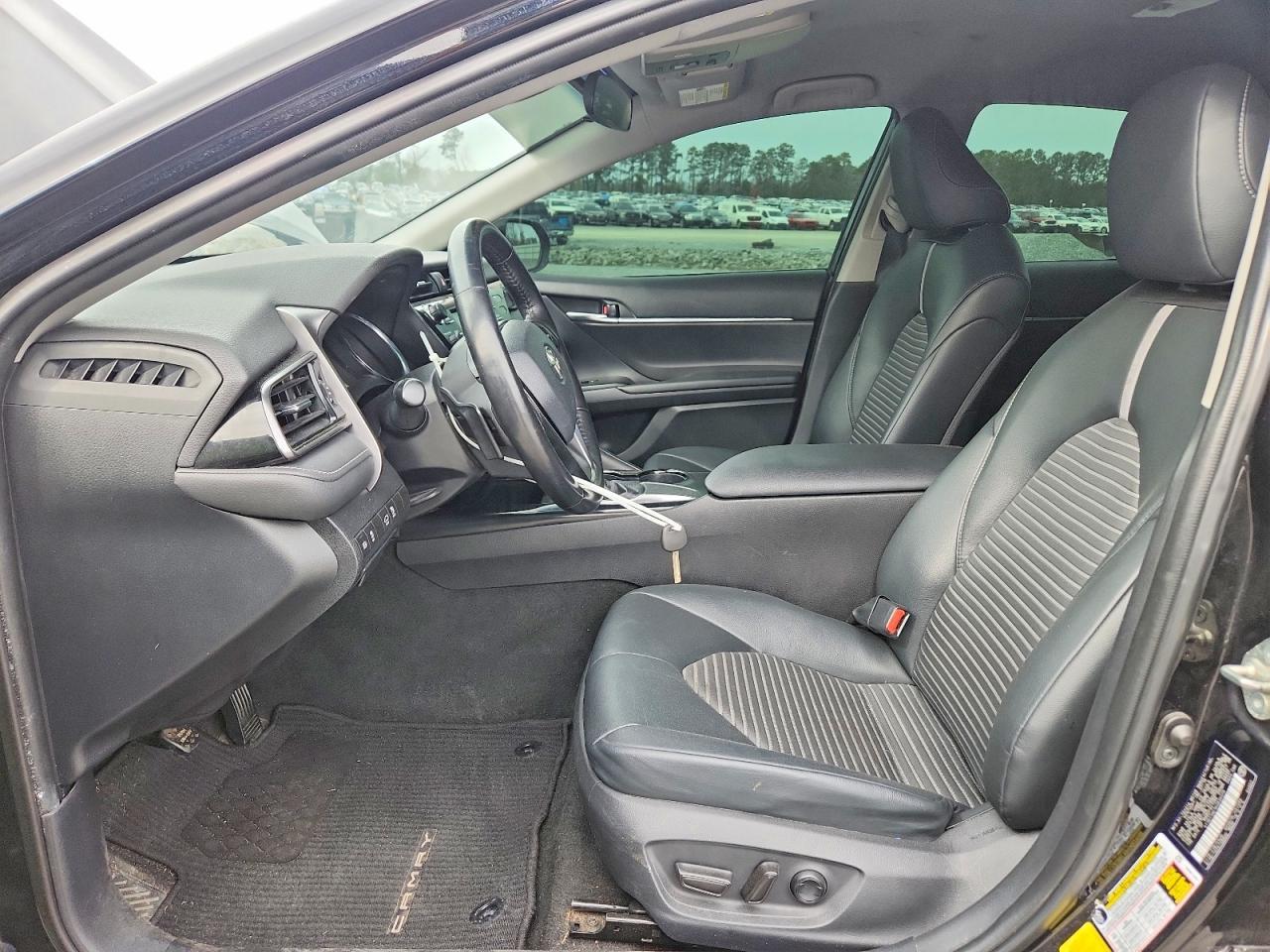 2019 Toyota Camry L - Фото 7