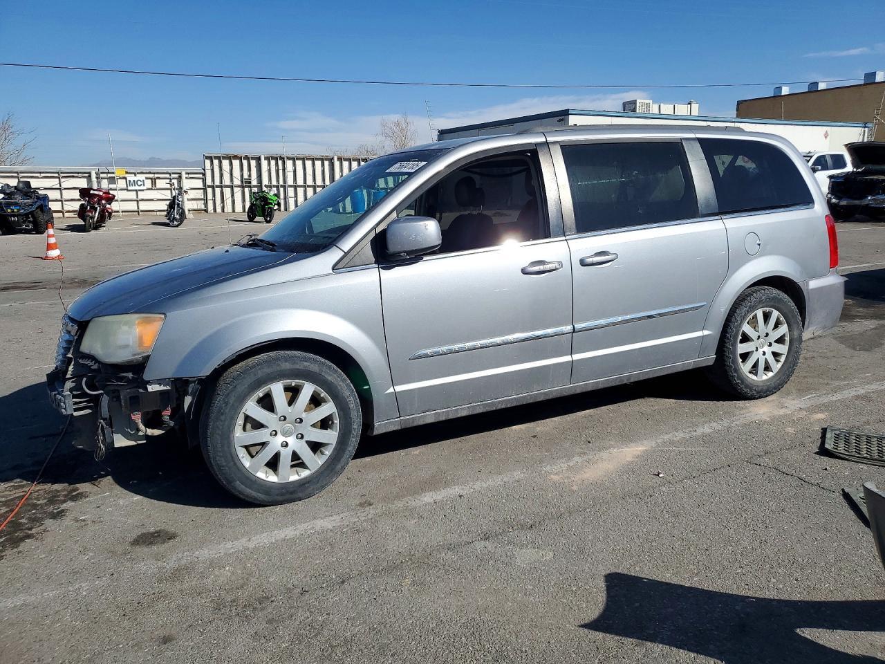 2014 Chrysler Town & Country Touring