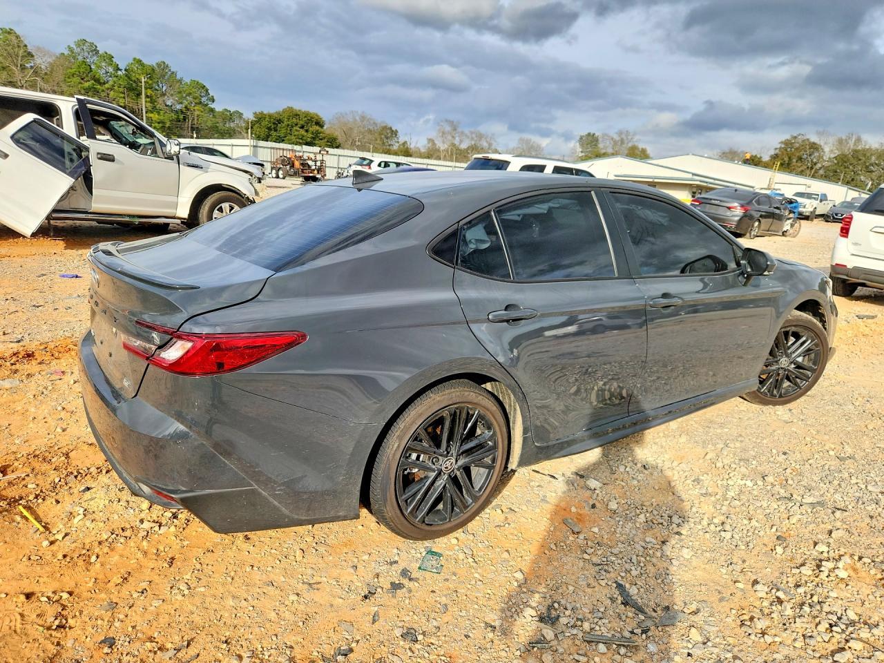 2026 Toyota Camry Xse - Фото 3