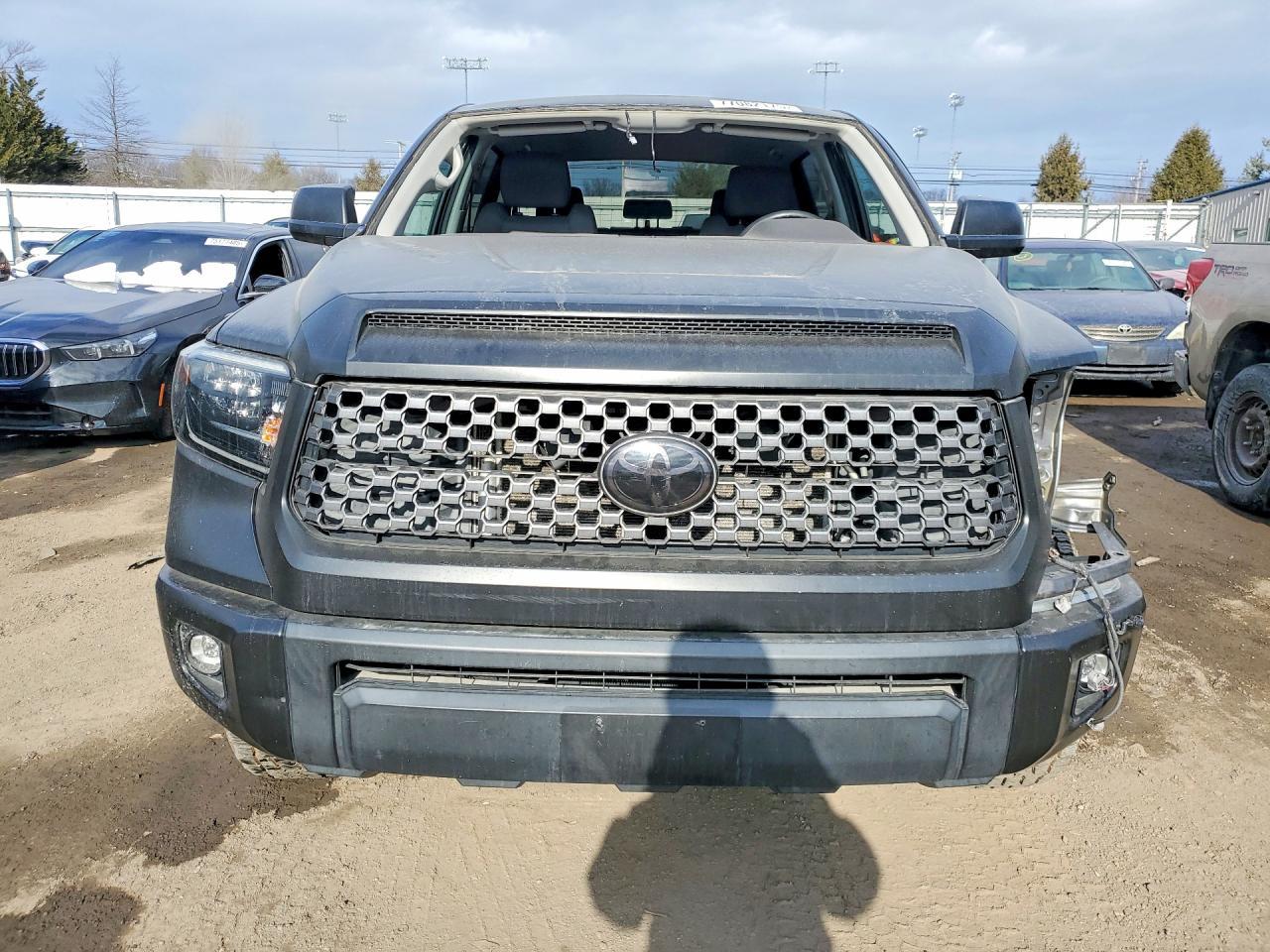 2020 Toyota Tundra Crewmax Sr5 - Фото 5