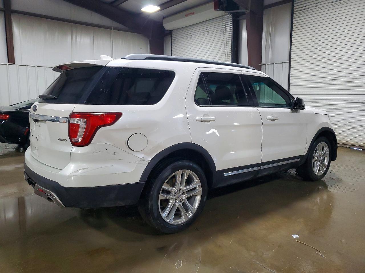 2017 Ford Explorer Xlt - Фото 3