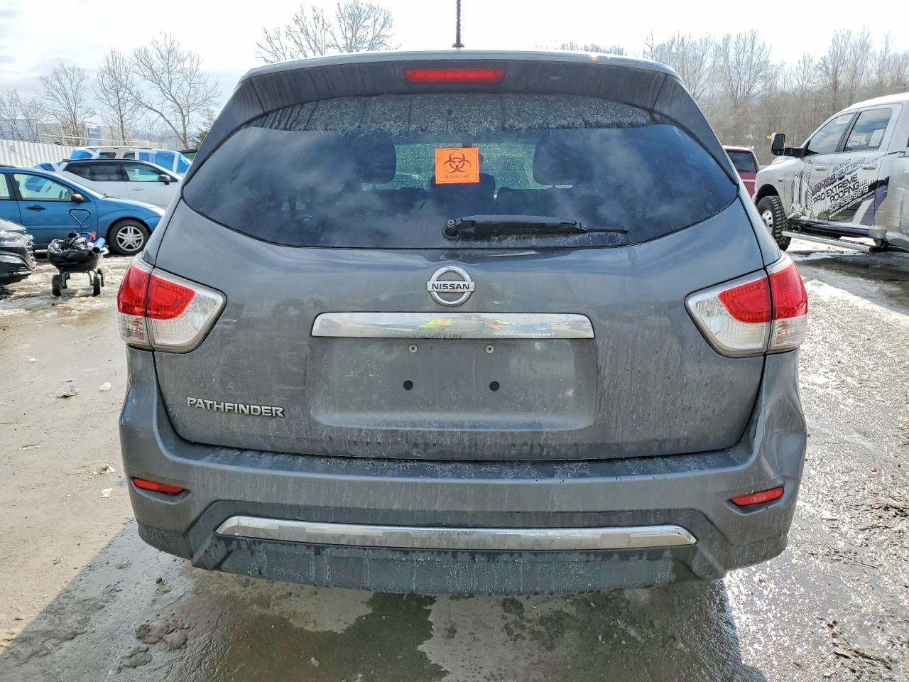 2015 Nissan Pathfinder S - Фото 6