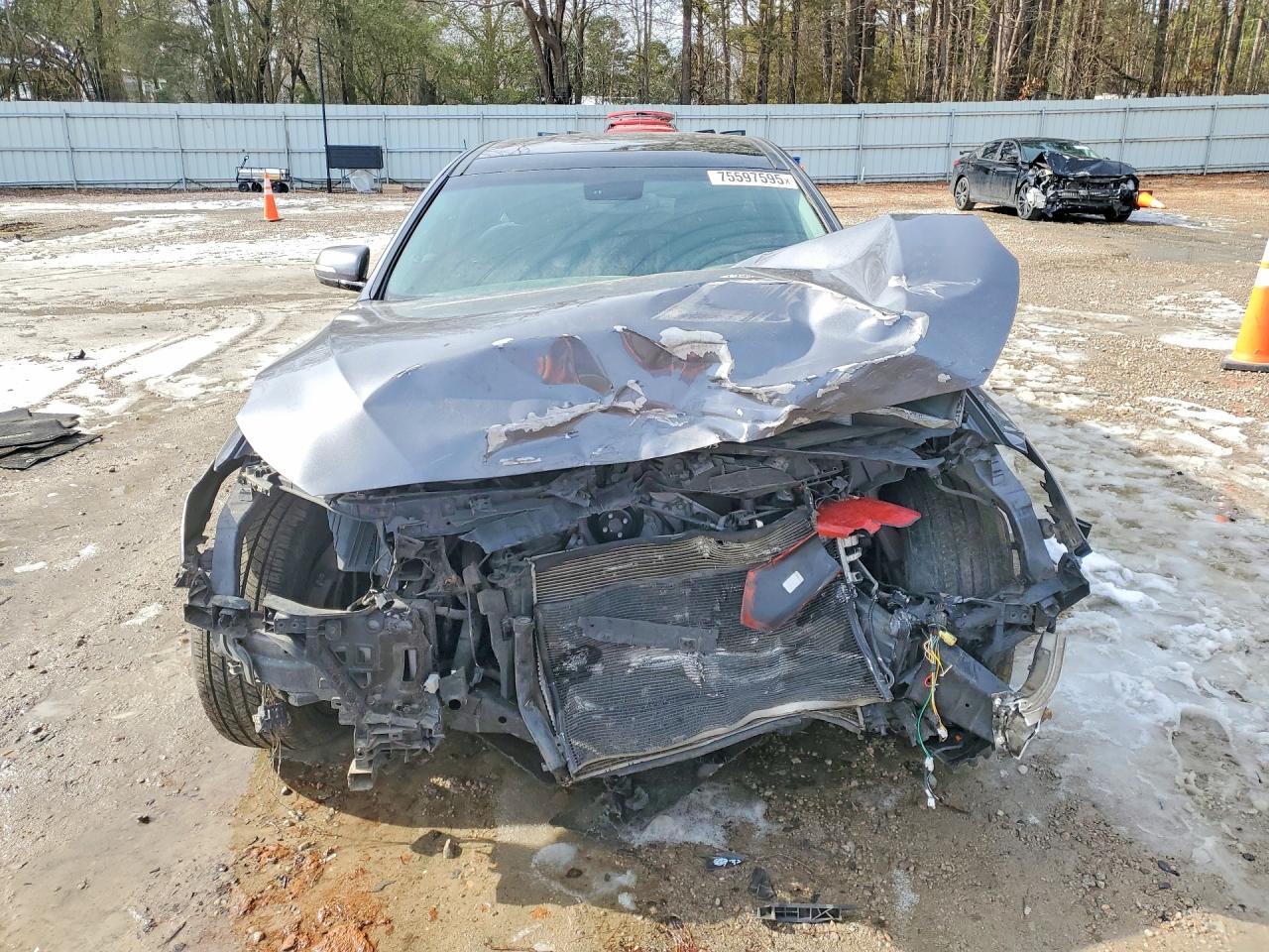 2016 Hyundai Genesis 3.8L - Фото 5