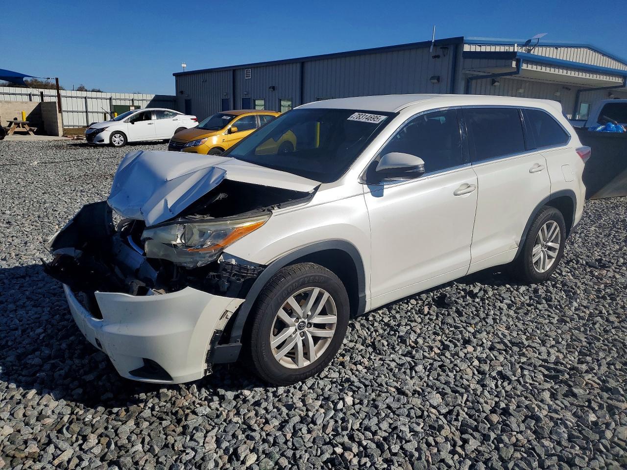 2016 Toyota Highlander Le